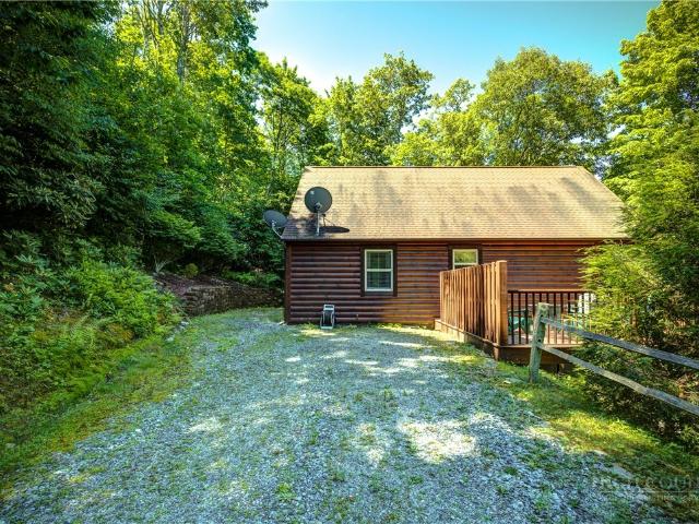 House for sale in Avery, North Carolina