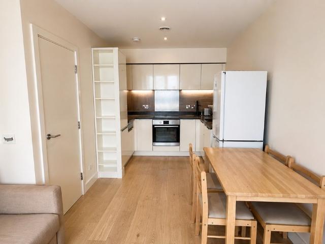 Apartment for rent in Kingsbury, Greater London