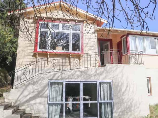 House for rent in Otakou