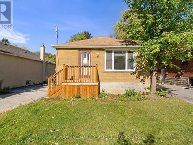 House for sale in Willowdale, Toronto