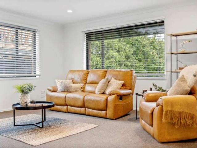 House for sale in Beachlands