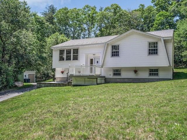 House for sale in Dracut, Massachusetts