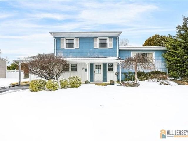 House for sale in Cliffwood, New Jersey