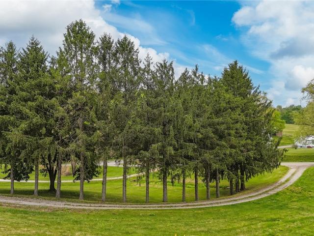 House for sale in Whipple, Ohio