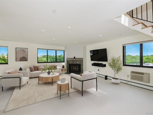 Condo for sale in White Plains, New York