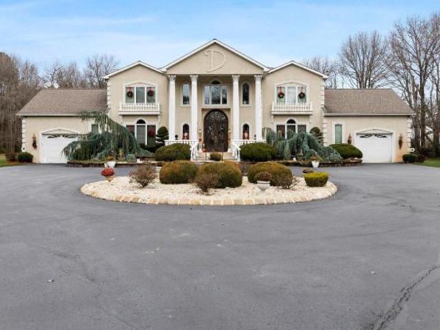 House for sale in Deepwater, New Jersey