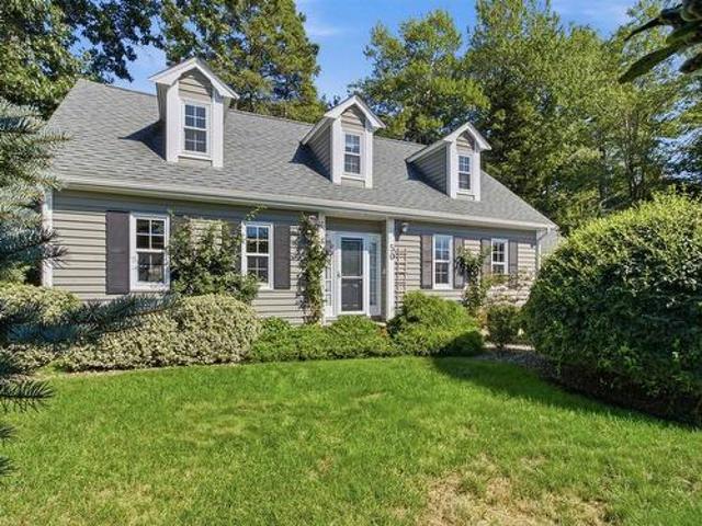House for sale in Bedford, Nova Scotia