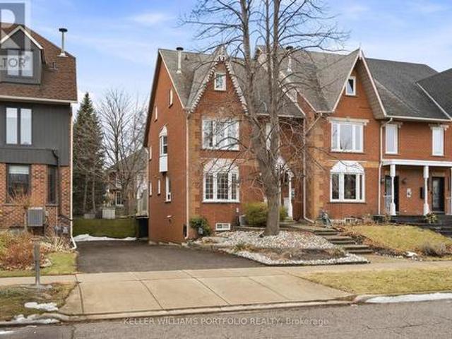 House for sale in Ancaster, Ontario