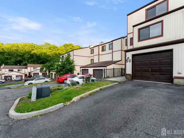 Townhouse for sale in Matawan