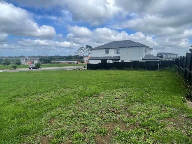 Land for sale in Awhitu, Oroua County