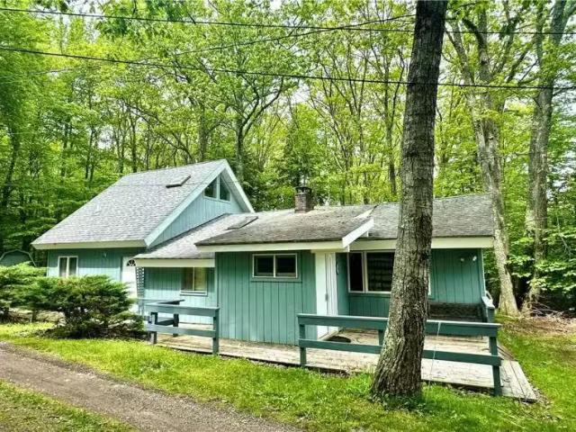 House for rent in Kingston