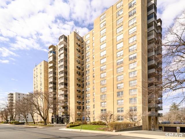 Condo for sale in Cos Cob, Connecticut