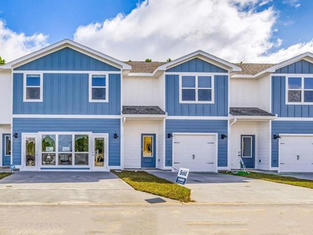 Townhouse for sale in Mary Esther, Florida