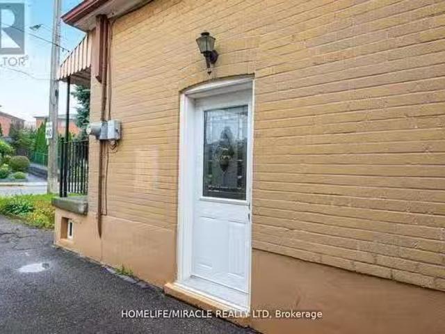 House for rent in Woburn, Ontario