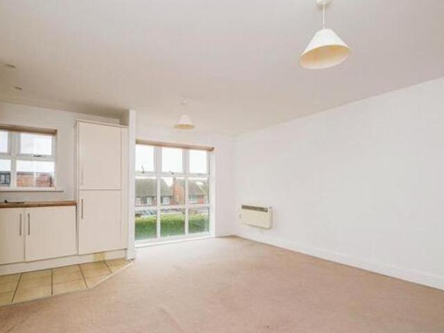 House for sale in Addlestone, Runnymede