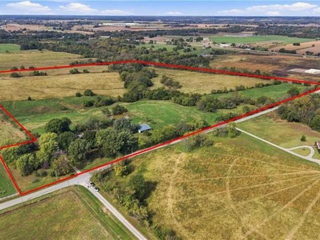 House for sale in Warrensburg, Johnson County