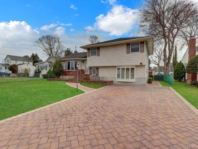 House for sale in Babylon, New York
