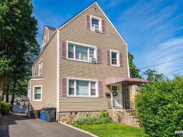 House for sale in Hasbrouck Heights, New Jersey