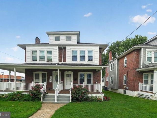Townhouse for sale in Delaware