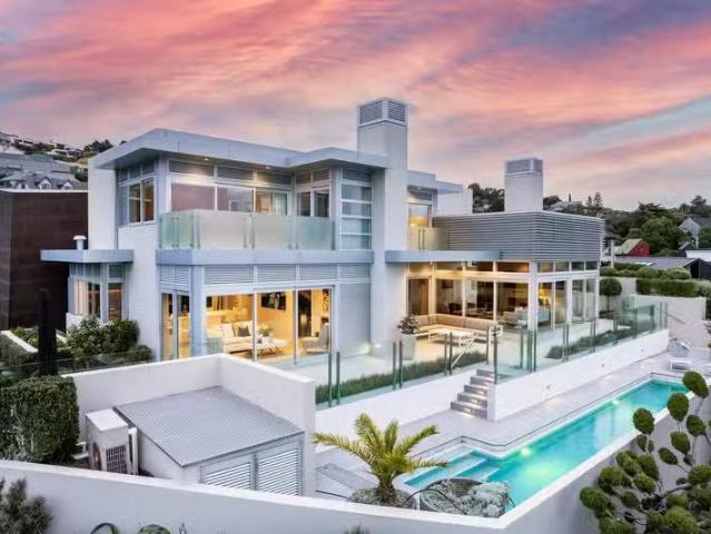 House for sale in Chaslands, Canterbury