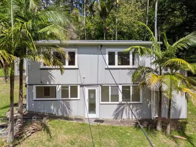 House for sale in Oratia