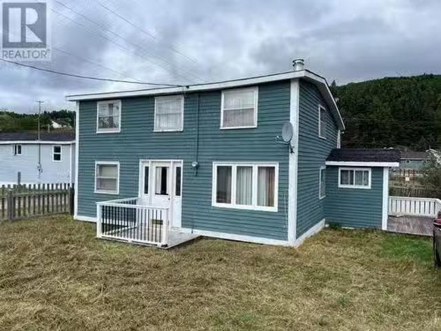 House for sale in Middle Arm, Newfoundland And Labrador