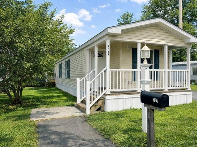 House for sale in Colonie, New York