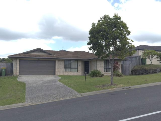 Apartment for rent in Pacific Pines, Gold Coast City