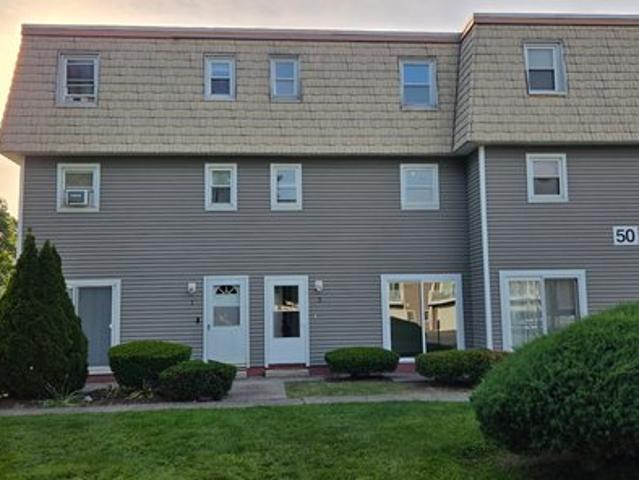 Townhouse for sale in Meriden, Connecticut