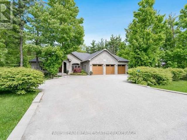 House for sale in Springwater