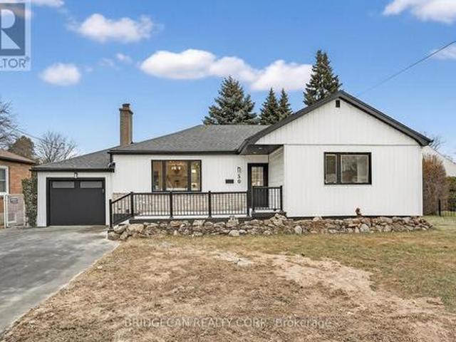 House for sale in Ancaster, Ontario