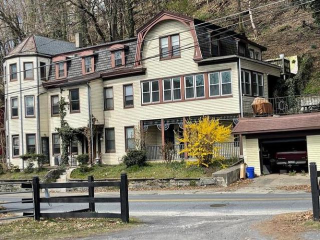Condo for sale in Easton, Pennsylvania