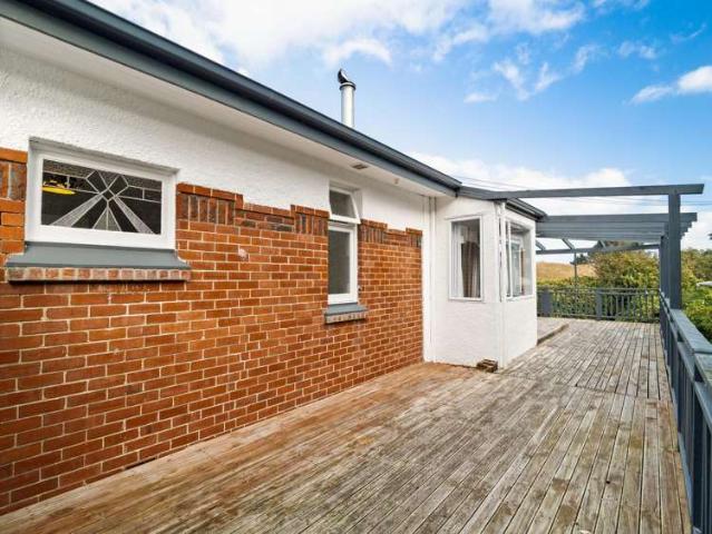 House for sale in Otakou
