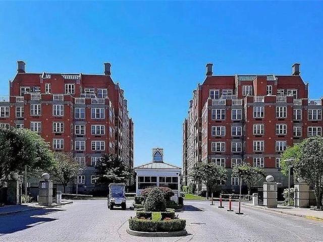 Condo for sale in Arverne, New York