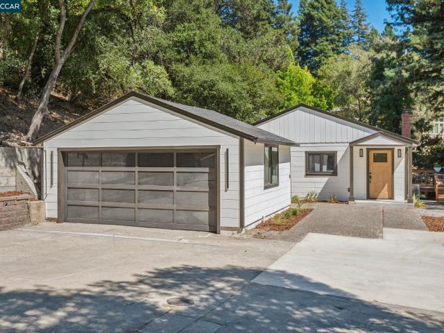 House for sale in Orinda, California