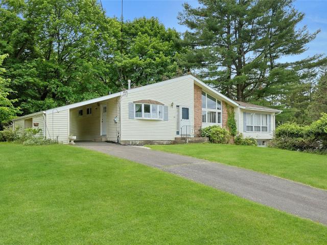 House for sale in Monsey