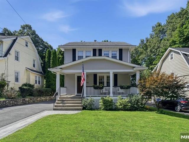 House for sale in Midland Park, New Jersey