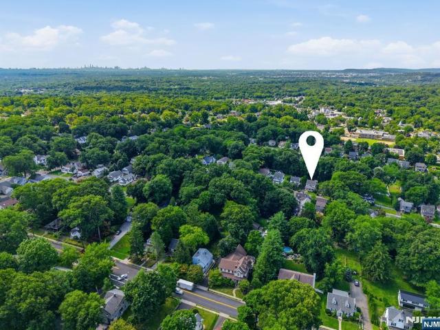 House for sale in Midland Park, New Jersey
