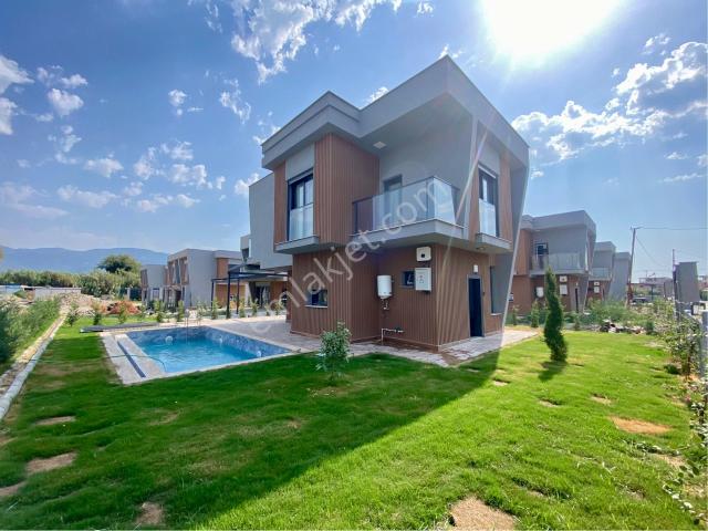 Kuşadasi, Aydin içerisinde satılık Villa