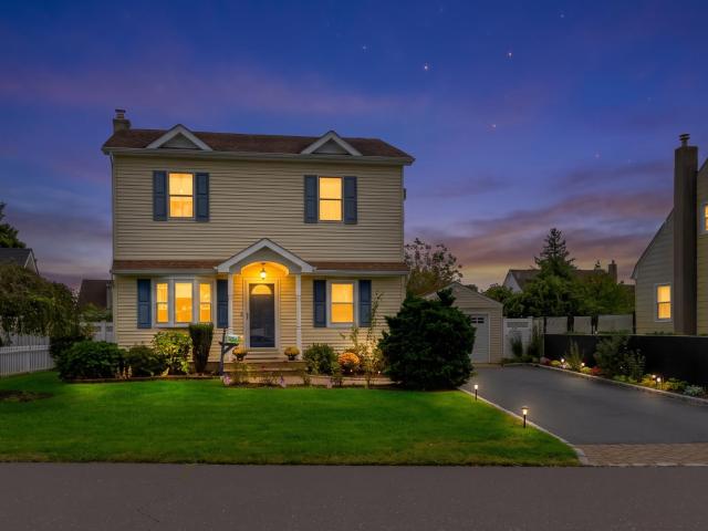 House for sale in North Babylon, Town of Babylon