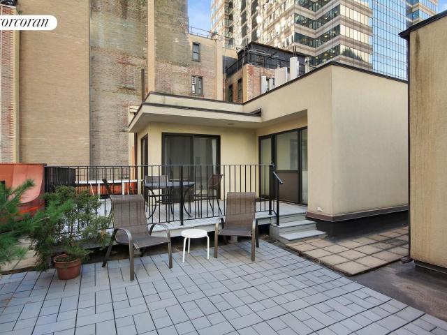 Duplex for sale in Arverne, New York