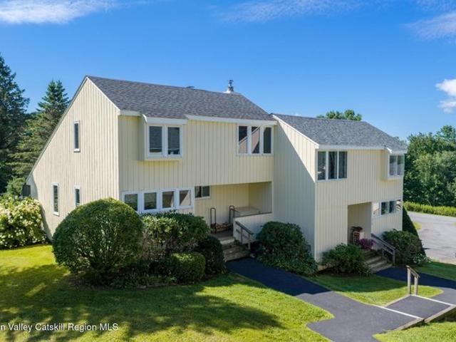 Townhouse for sale in Denver, New York