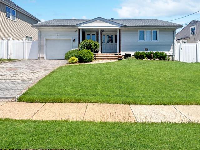 House for sale in Avenel, New Jersey