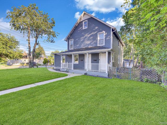 House for sale in Smithtown, New York