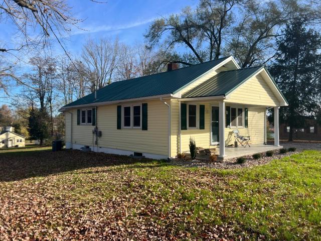 House for sale in Russell Springs, Kentucky