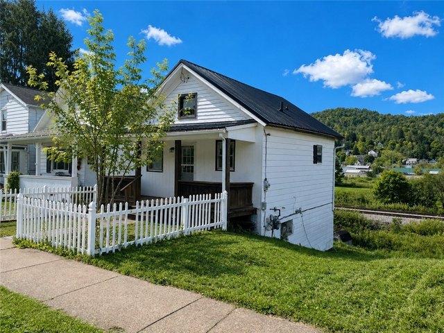 House for sale in Bradford, Pennsylvania