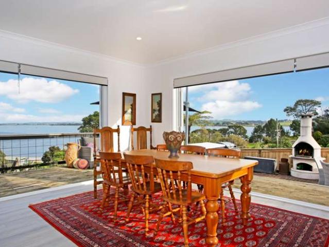 House for sale in Awhitu