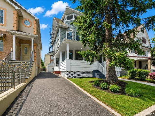 House for sale in Mount Vernon, New York