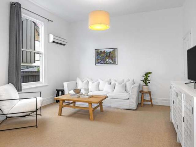 House for sale in Saint Albans, Canterbury