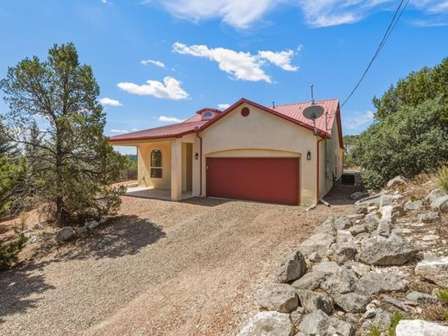 House for sale in Edgewood, New Mexico